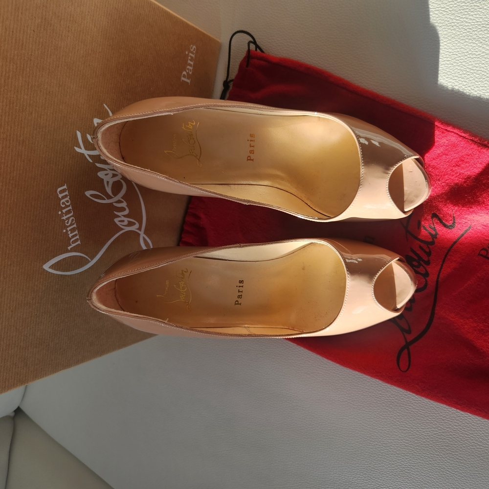 Christian Louboutin Cream Stiletto Heels
